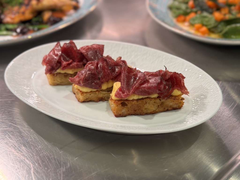 Cured beef crostini with aioli